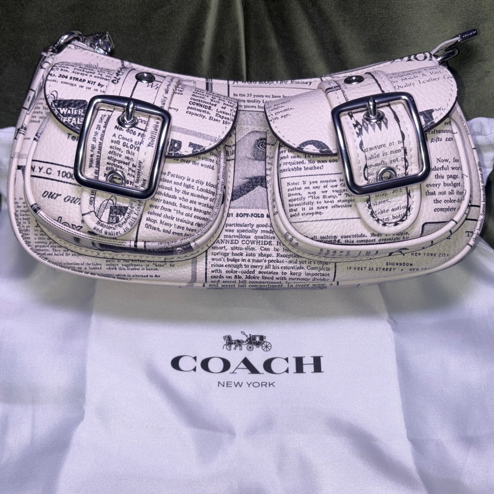 Brand New Coach Newspaper Print Shoulder Bag - Picture 4 of 16